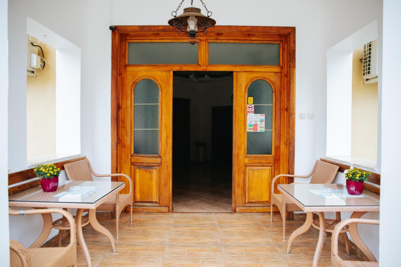 Pensiunea Casa Cristal Târgu Jiu Extérieur photo