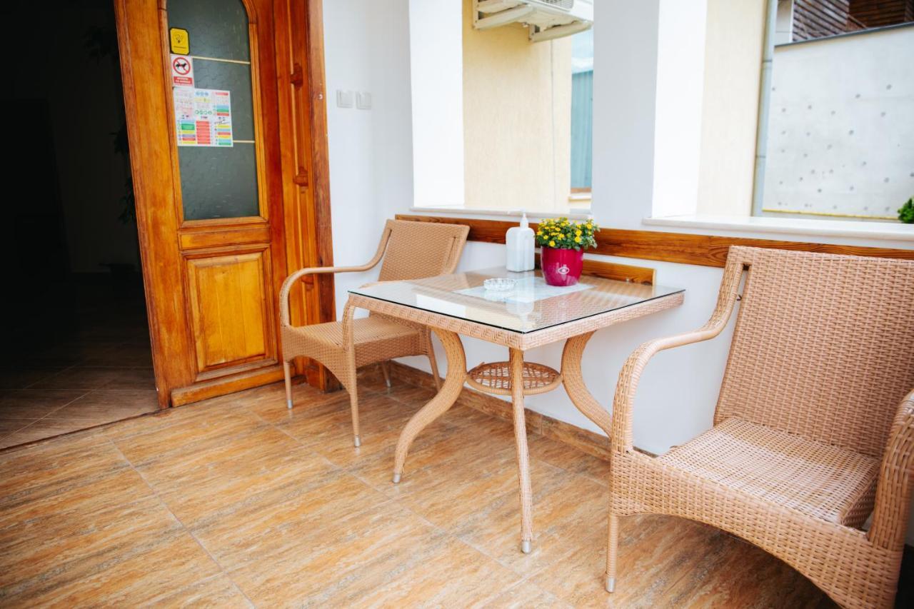 Pensiunea Casa Cristal Târgu Jiu Extérieur photo