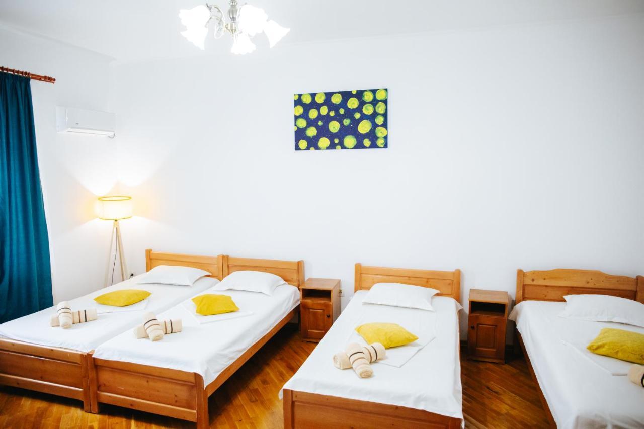 Pensiunea Casa Cristal Târgu Jiu Extérieur photo